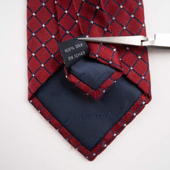 NAUTICA 100% silk neck tie burgundy maroon navy diamond pattern - Picture 5 of 6